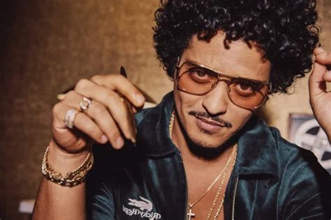 La Grande Bataille de la Batterie de Bruno Mars : Quand la musique rencontre le chaos !