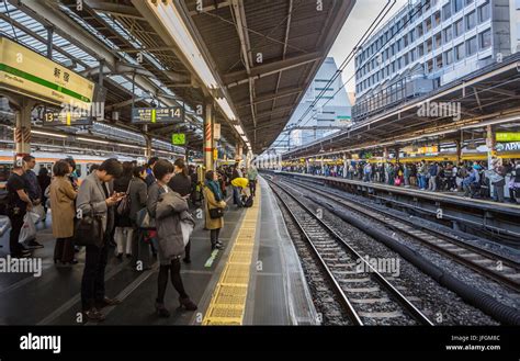 福山駅から東京駅：都市間移動の多様な視点