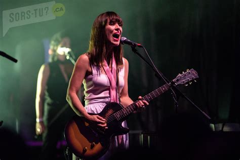 Le Concert Électrique de Feist: Une Nuit de Musique et d'Improvisation Audacieuse !