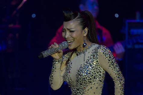 Le Concert Lumière du Matin : Une Soirée Mémorable avec la Star Pop Vietnamienne Phuong Vy!