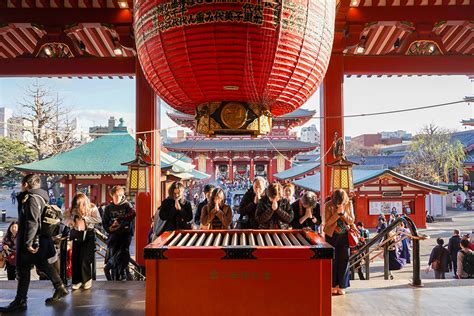 正月 お出かけ 関東 ～初詣から温泉まで、新春の関東旅を満喫～